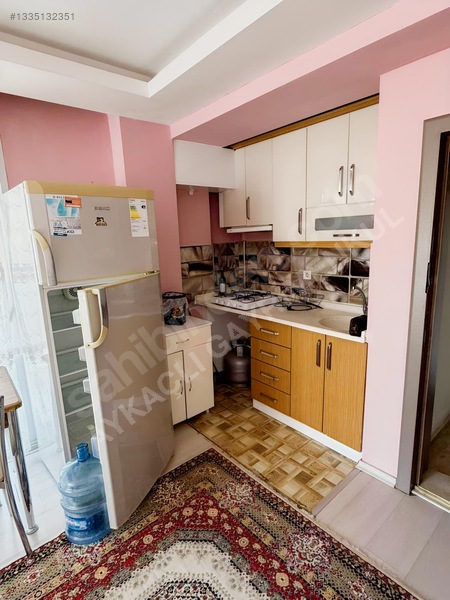Ünüversite Karşısı 1+1 Eşyalı ~balkonlu Kiralık Daire — fotoğraf 5