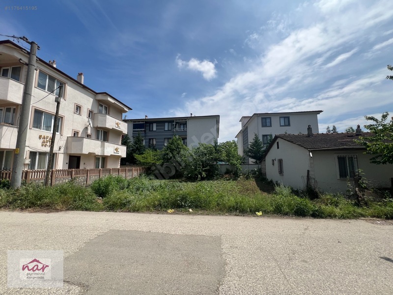 Nar Gyrmenkul'den Karaca Mahalle Meslek Lisesi Arkası 250m2 Arsa — fotoğraf 6