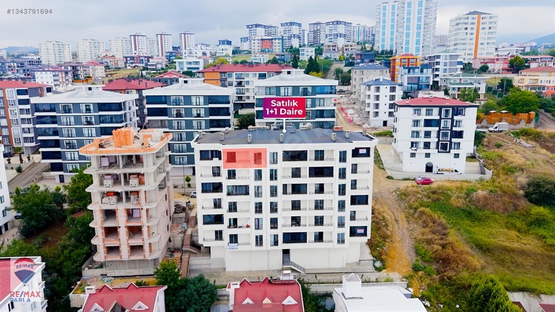 Hüseyin Boylu'dan Panoramik Deniz Manzaralı Geniş Balkonlu Daire — fotoğraf 2