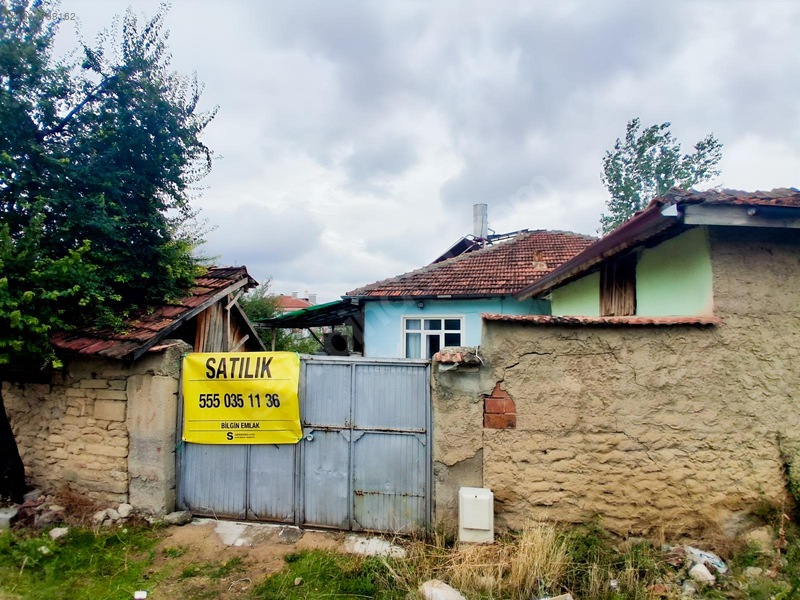 Fırsat Müstakil Ev Ve 2 Parsel Arası Satılık