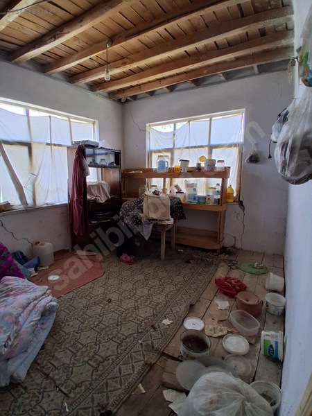 Fırsat Müstakil Ev Ve 2 Parsel Arası Satılık — fotoğraf 35