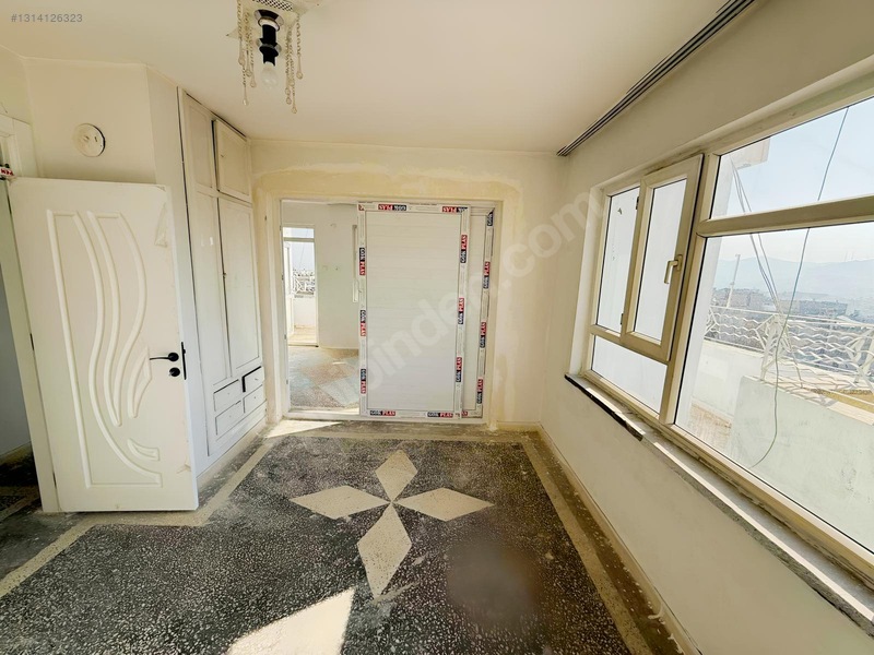 İpek Yola Sıfır En Üst Kat 3+1 — fotoğraf 7