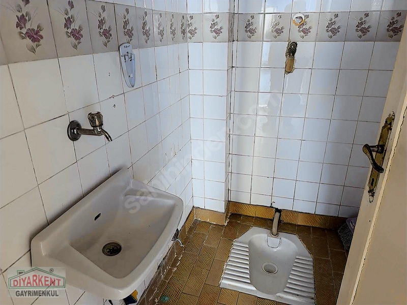 Ofis Kışla Sokakta Satılık 160 M2 Kombili Daire — fotoğraf 3