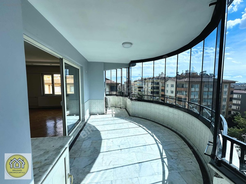 Birleşmiş Emlakçılar A.ş'den Kiralık Ara Kat 4+1 Daire — fotoğraf 4