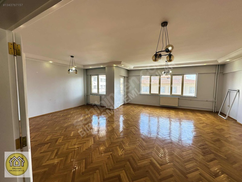 Birleşmiş Emlakçılar A.ş'den Kiralık Ara Kat 4+1 Daire — fotoğraf 11