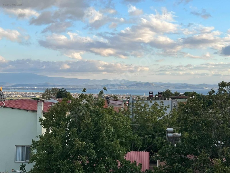 Edremit,kızılkeçili Köyü(köyiçi) 173,44m2 Arsa İçerisinde 326m2 — fotoğraf 3