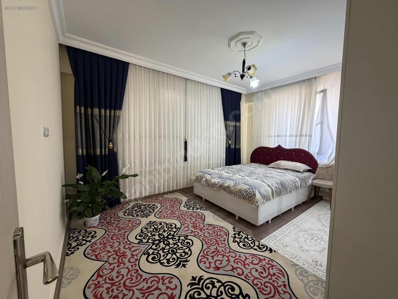 Özbadıllı Emlaktan 4+1 Ara Kat Uygun Daire — fotoğraf 11
