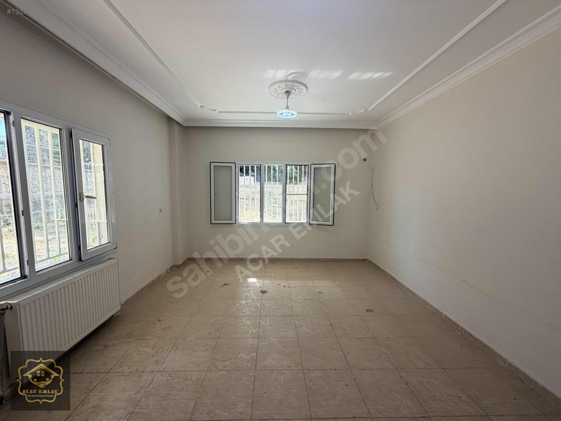 Acar Emlaktan 8 Mart Mah. Acil Satılık 2+1 140m2 Bahçekatı Daire — fotoğraf 3