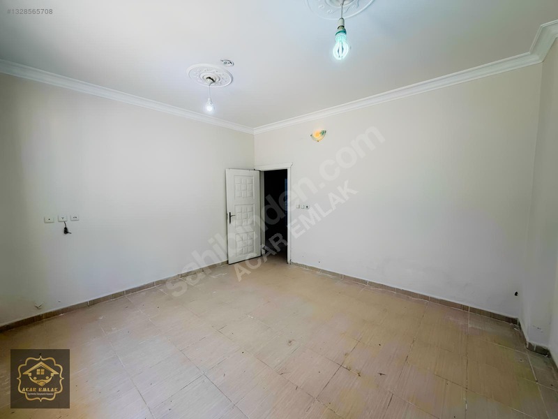 Acar Emlaktan 8 Mart Mah. Acil Satılık 2+1 140m2 Bahçekatı Daire — fotoğraf 8