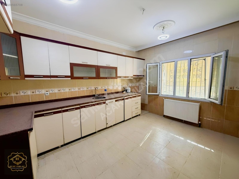 Acar Emlaktan 8 Mart Mah. Acil Satılık 2+1 140m2 Bahçekatı Daire — fotoğraf 24