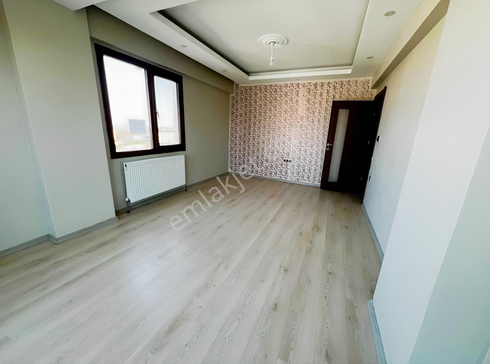 Ebeveyn Banyolu Geniş Kullanım Alanlı Satılık 2+1 Lüks Daire — fotoğraf 5