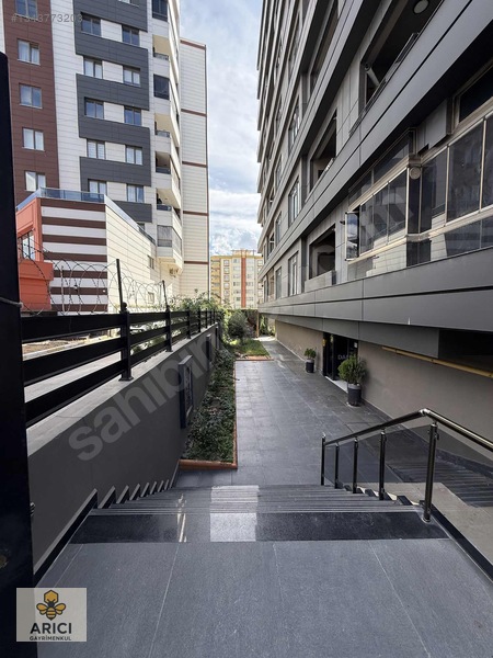Karaköprü 35 Metre Yol Üstü Lüks 1+1 — fotoğraf 9