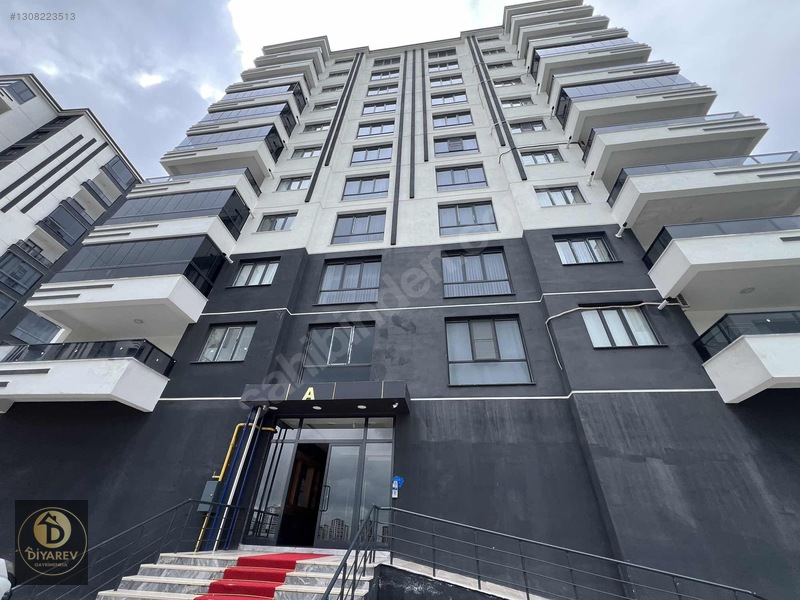 Üçkuyular Fuar Arkası 3+1 Lüks Sıfır Daire — fotoğraf 3