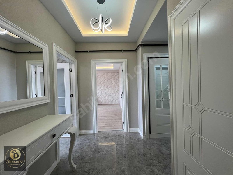Üçkuyular Fuar Arkası 3+1 Lüks Sıfır Daire — fotoğraf 9