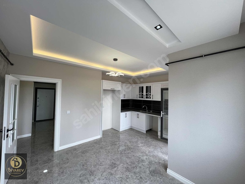 Üçkuyular Fuar Arkası 3+1 Lüks Sıfır Daire — fotoğraf 21