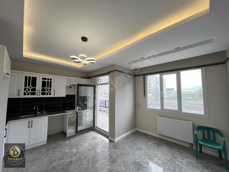 Üçkuyular Fuar Arkası 3+1 Lüks Sıfır Daire — fotoğraf 23