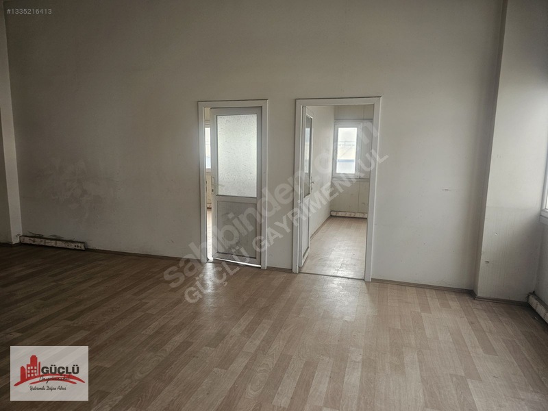 Güçlü Gayrimenkul'den Ofisli Vinçli Kullanıma Hazır Fabrika — fotoğraf 18