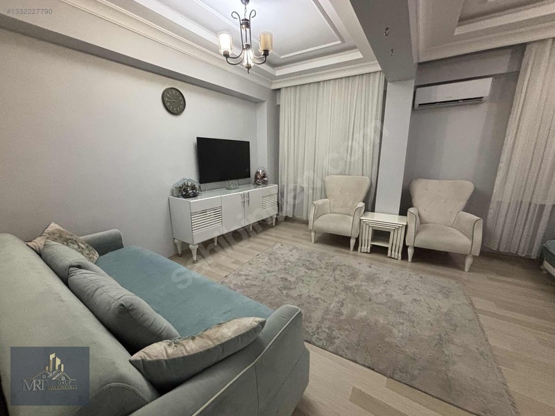Mrt Grup'tan Satılık Ebeveyn Banyolu+kapalı Otoparklı Geniş 2+1 — fotoğraf 4