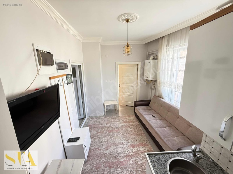 Çarşı Merkezde Eşyalı Kiralık 1+1 Daire — fotoğraf 5