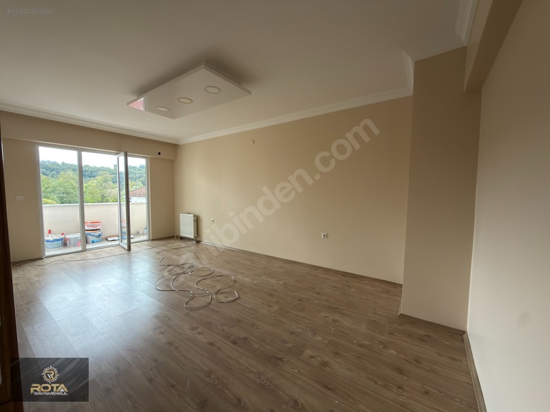 Rota'dan Kavallar'da Ara Kat Çift Balkonlu Kiralık 2+1 — fotoğraf 2