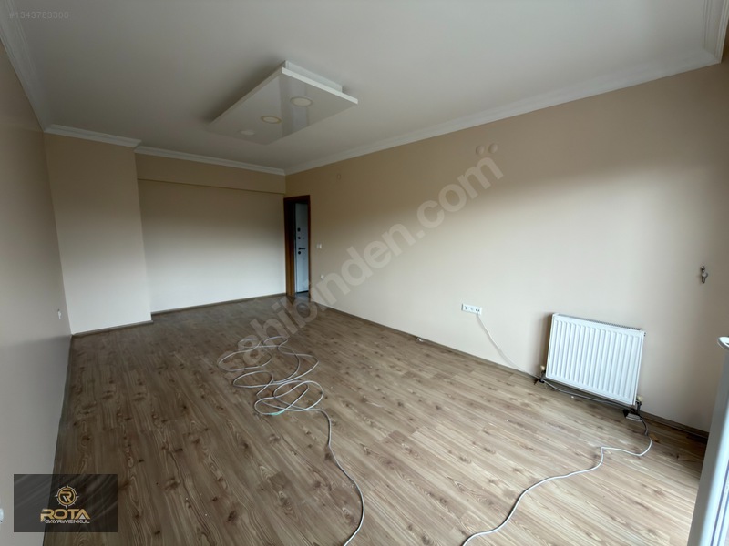 Rota'dan Kavallar'da Ara Kat Çift Balkonlu Kiralık 2+1 — fotoğraf 3