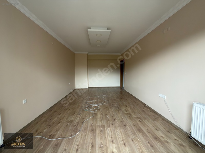 Rota'dan Kavallar'da Ara Kat Çift Balkonlu Kiralık 2+1 — fotoğraf 5
