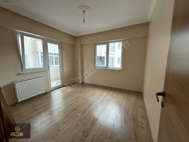 Rota'dan Kavallar'da Ara Kat Çift Balkonlu Kiralık 2+1 — fotoğraf 10