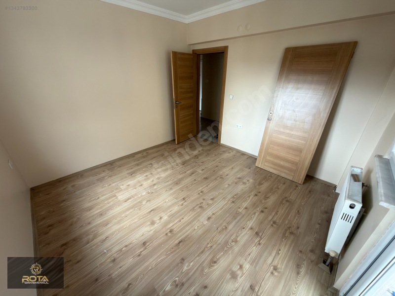 Rota'dan Kavallar'da Ara Kat Çift Balkonlu Kiralık 2+1 — fotoğraf 11