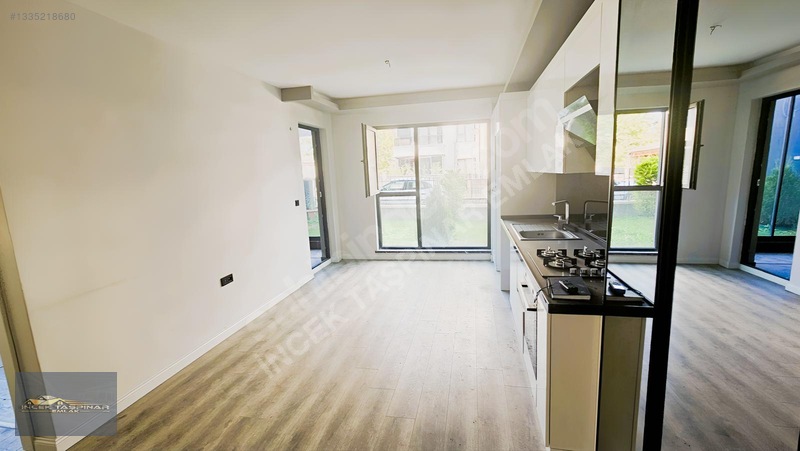 İncek Taşpınar'da Cam Balkon Bahçe Kullanımlı Satılık 2+1 — fotoğraf 6