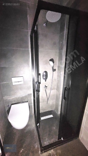 İncek Taşpınar'da Cam Balkon Bahçe Kullanımlı Satılık 2+1 — fotoğraf 16