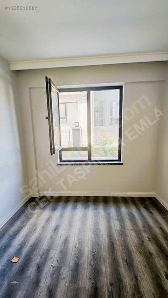 İncek Taşpınar'da Cam Balkon Bahçe Kullanımlı Satılık 2+1 — fotoğraf 18