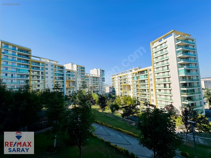 Yeşil İstanbul Evleri'nde 5. Kat Satılık 200 M2 Daire