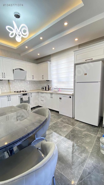 Giyinme Odalı Ultra Lüks Geniş 2+1 Satılık Köşe Başı Daire — fotoğraf 15