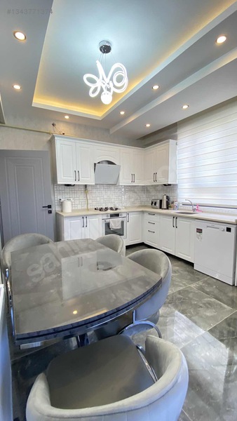 Giyinme Odalı Ultra Lüks Geniş 2+1 Satılık Köşe Başı Daire — fotoğraf 16
