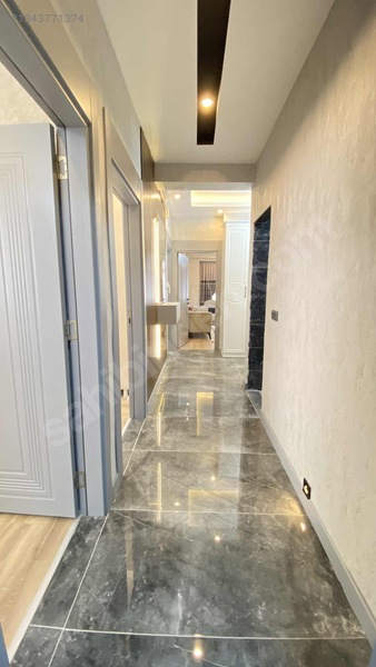 Giyinme Odalı Ultra Lüks Geniş 2+1 Satılık Köşe Başı Daire — fotoğraf 27