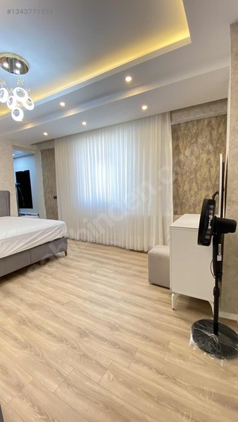 Giyinme Odalı Ultra Lüks Geniş 2+1 Satılık Köşe Başı Daire — fotoğraf 32