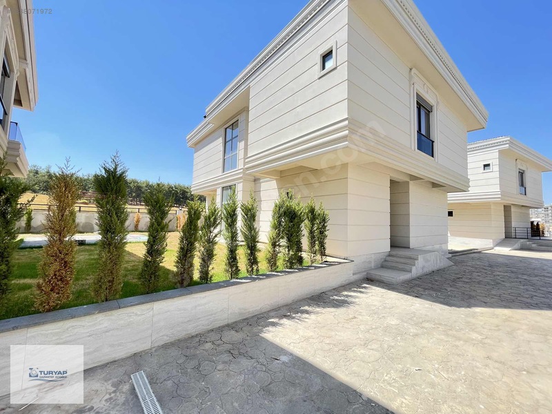 Yamaçtepede Orman Manzaralı Muhteşem Konumuyla Natamam Villa — fotoğraf 2