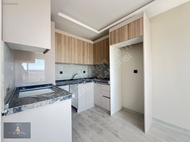 Esenboğa 'da Site İçerisi Geniş Peyzajlı 1+1 / 3.kat Lüks Daire — fotoğraf 23