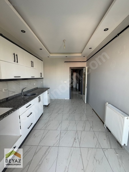 Beyaz-kurtuluş Mah Askeriye Civarı 3+1 145m2 Kiralık Daire — fotoğraf 8