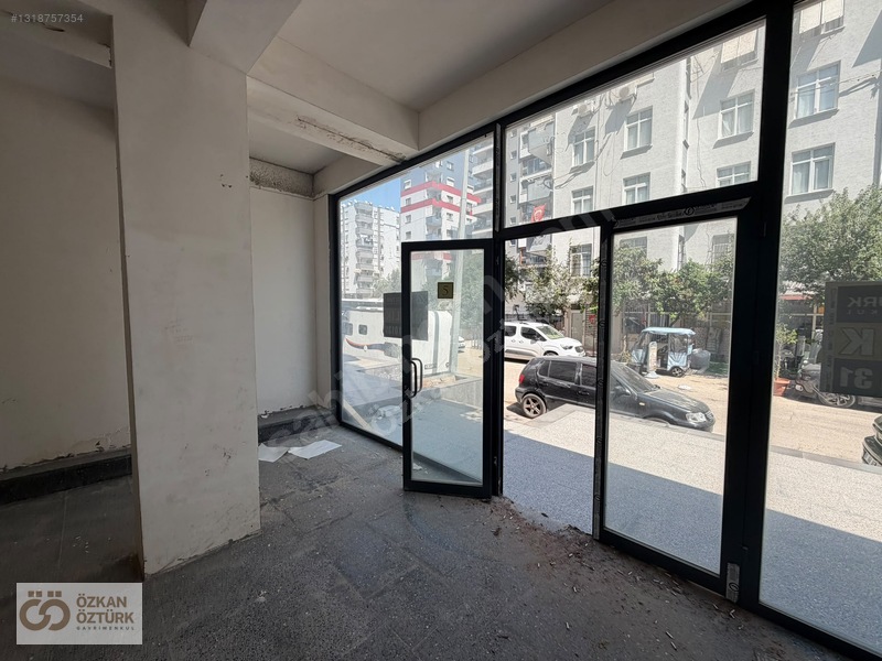 Özkan Öztürk'ten İşlek Konumda Cazip Kiralık 90 M2 İşyeri — fotoğraf 5