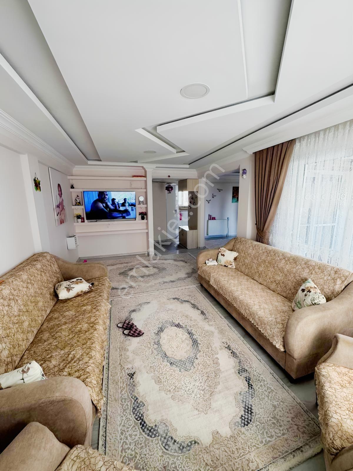 Bahçelievler Bayatlı Sitesi'nde Full Yenilenmiş 2+1 Daire — fotoğraf 5