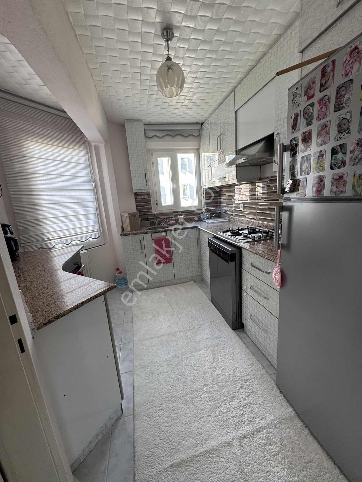 Bahçelievler Bayatlı Sitesi'nde Full Yenilenmiş 2+1 Daire — fotoğraf 10