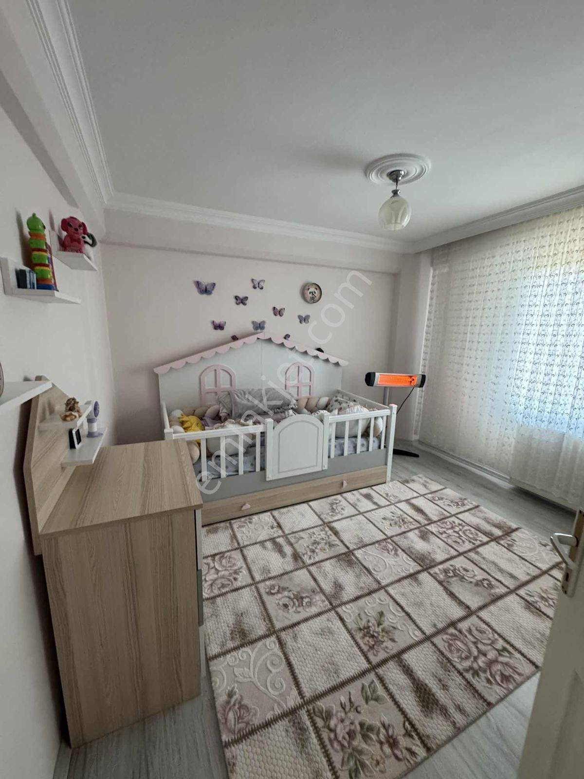 Bahçelievler Bayatlı Sitesi'nde Full Yenilenmiş 2+1 Daire — fotoğraf 24