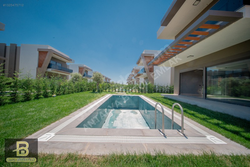 Altınkalede Lüks Site İçi 4+1 Müstakil Havuzlu Villa — fotoğraf 31