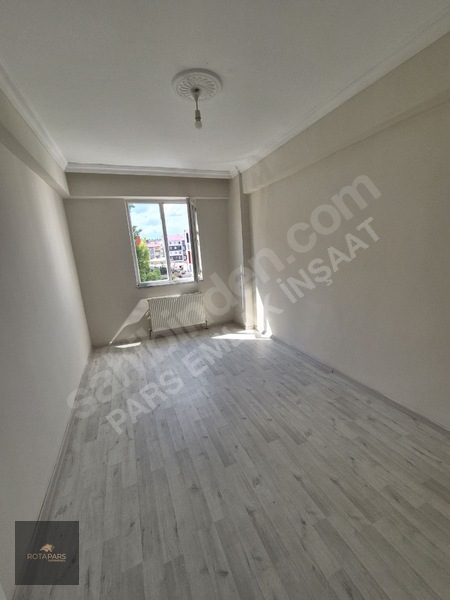 ️kars İnönü Cad 2+1 80 M² Daire Cok Uygun — fotoğraf 4