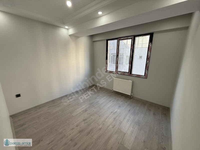 Küçükçekmece Fatih Mh Satılık Otoparklı Asansörlü 3+1 Daire — fotoğraf 37