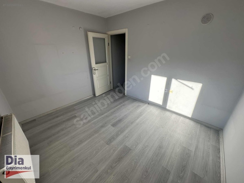 Karşıyaka'da Kiracısız 3+1 Geniş Daire Merkezi Konum — fotoğraf 21