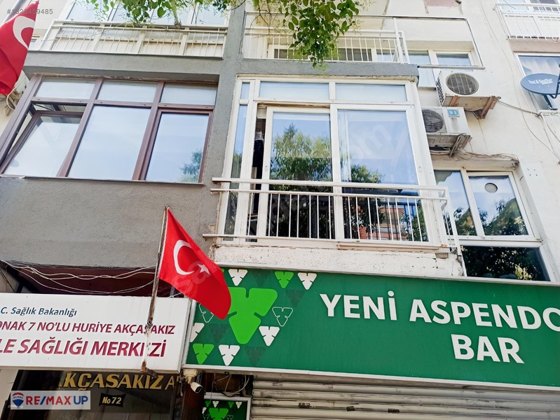 İnönü Caddesinde Üçyol Metroya Yürüme Mesafesinde 2+1 Satılık. — fotoğraf 2