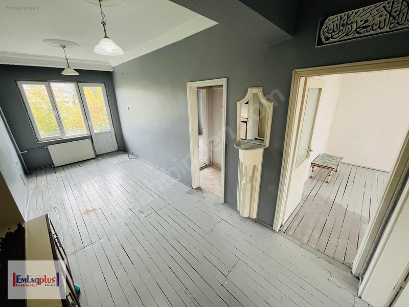 Emlaqplus'dan Karskapı'da Kiralık 3+1 Daire — fotoğraf 3