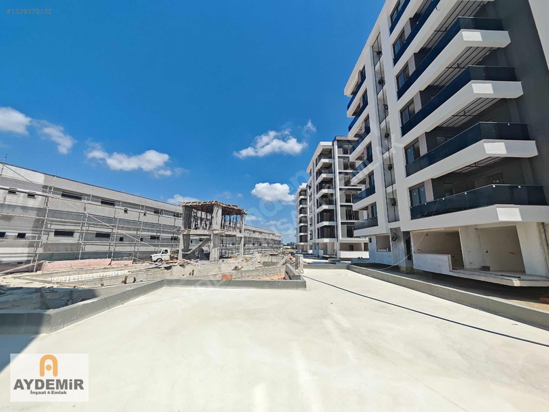 Aydemir'den Ayanoğlunda Kapalı Otoparklı Site İçi 3+1 Daire — fotoğraf 2